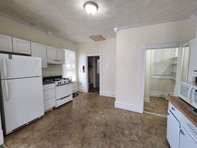 25 Intervale Avenue, Burlington, VT 05401