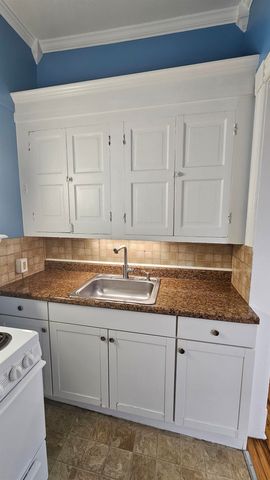 25 Intervale Avenue, Burlington, VT 05401