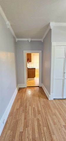 25 Intervale Avenue, Burlington, VT 05401