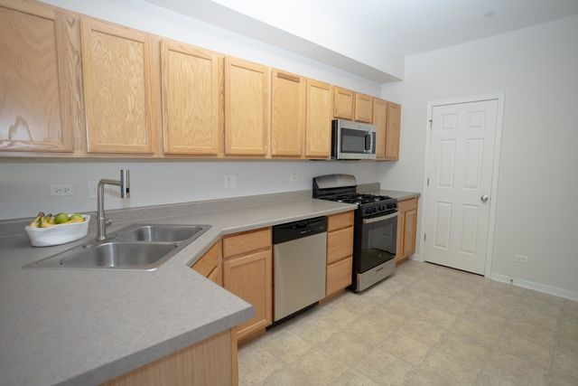 11965 Brunschon Lane, Huntley, IL 60142