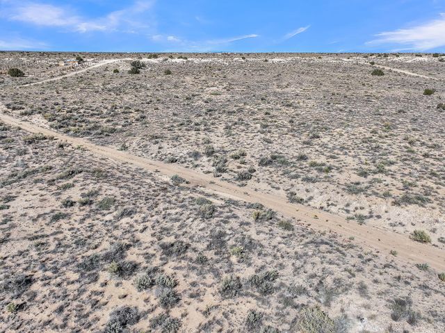 3909 Falcon Road NE, Rio Rancho, NM 87144