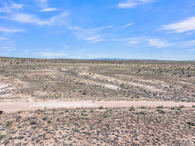 3909 Falcon Road NE, Rio Rancho, NM 87144