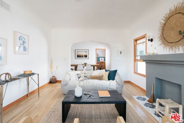 3009 Virginia Road, Los Angeles, CA 90016
