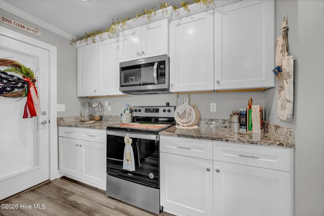 1497 E Boiling Spring Road, Southport, NC 28461