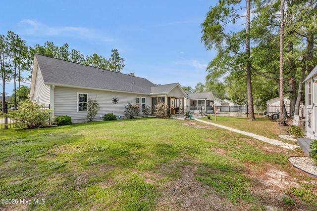 1497 E Boiling Spring Road, Southport, NC 28461