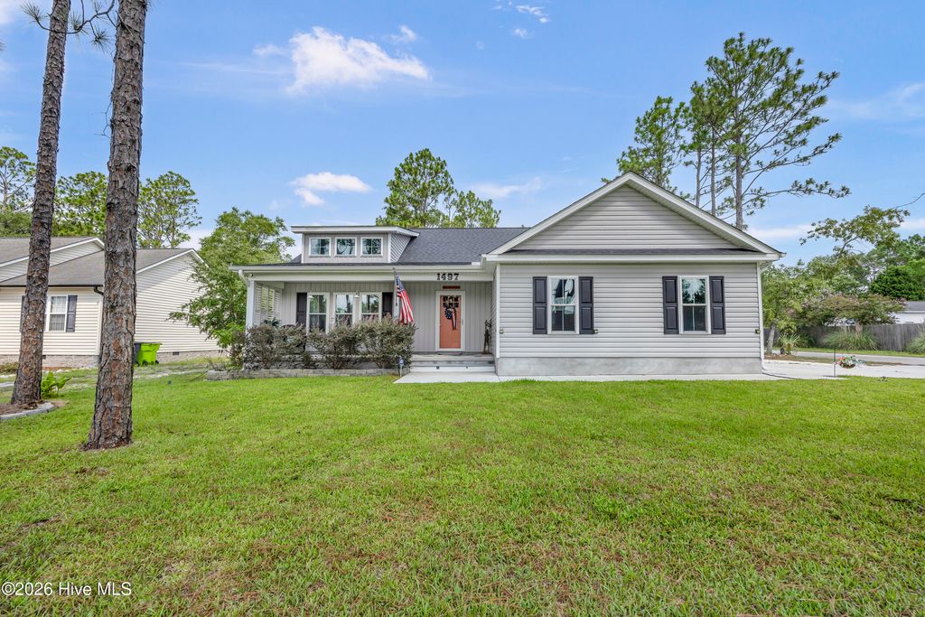 1497 E Boiling Spring Road, Southport, NC 28461