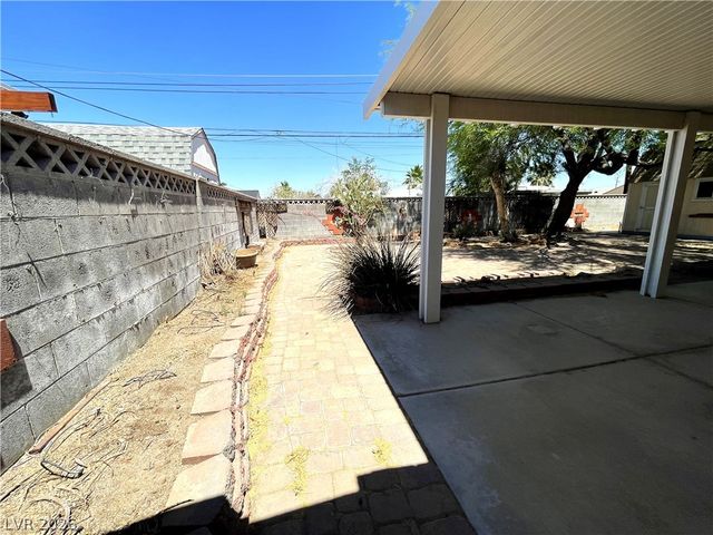 140 Elm Street, Henderson, NV 89015