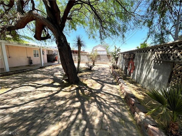 140 Elm Street, Henderson, NV 89015