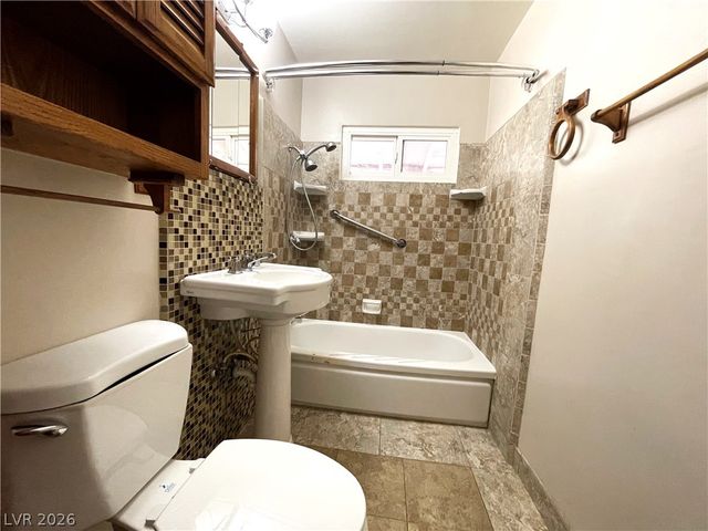 140 Elm Street, Henderson, NV 89015