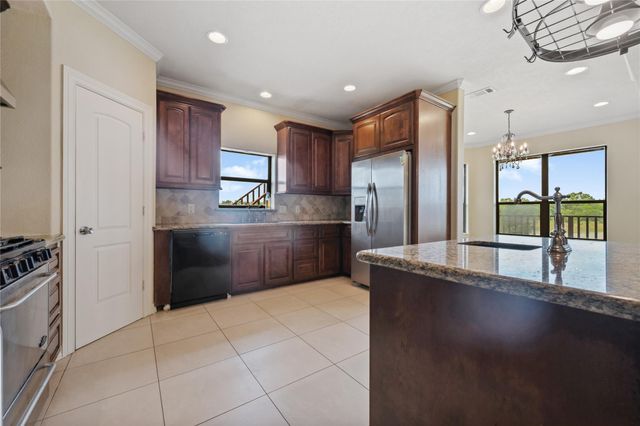 303 Winkler Street, Baytown, TX 77520