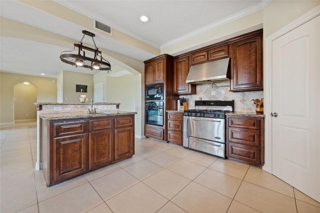 303 Winkler Street, Baytown, TX 77520