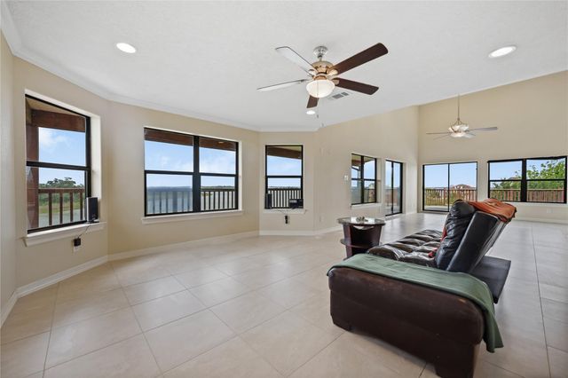 303 Winkler Street, Baytown, TX 77520