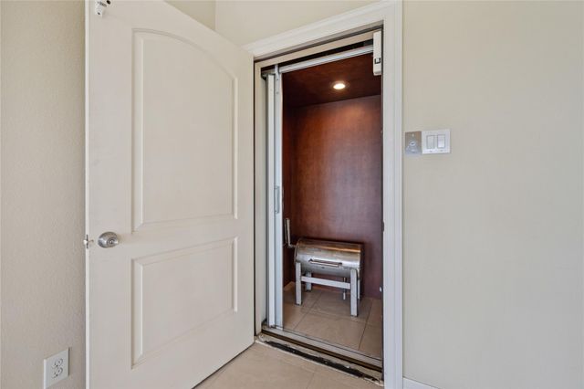 303 Winkler Street, Baytown, TX 77520