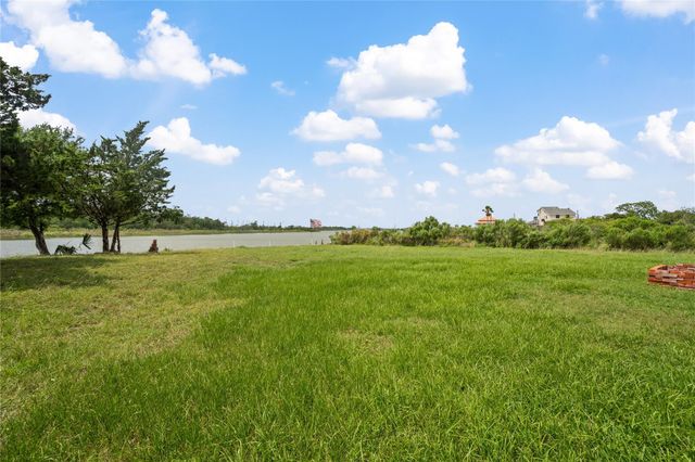 303 Winkler Street, Baytown, TX 77520