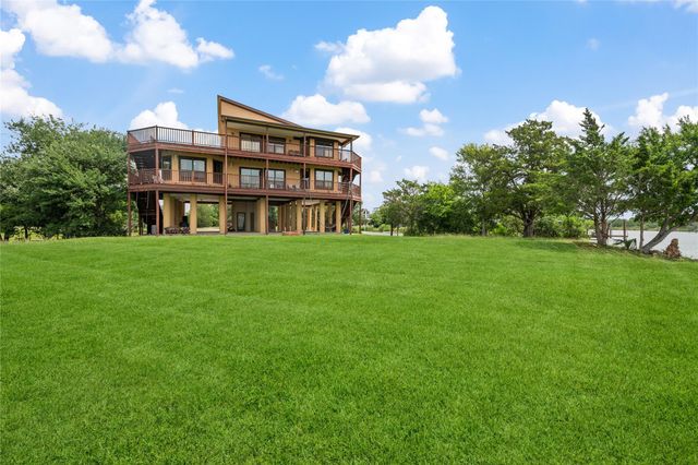 303 Winkler Street, Baytown, TX 77520