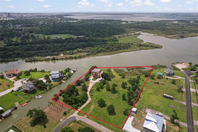 303 Winkler Street, Baytown, TX 77520