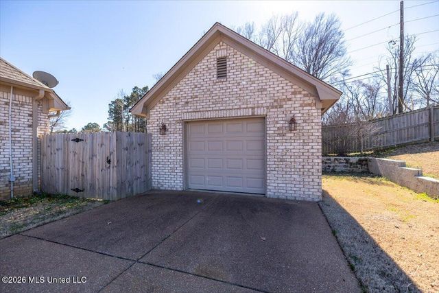 1757 Robertson Place Road, Hernando, MS 38632