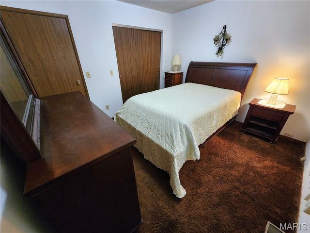 5120 BUENA Street, Granite City, IL 62040