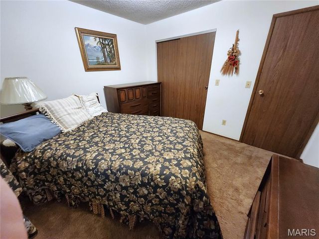 5120 BUENA Street, Granite City, IL 62040