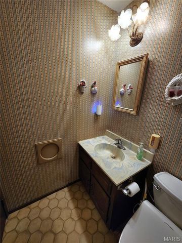 5120 BUENA Street, Granite City, IL 62040