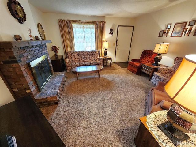 5120 BUENA Street, Granite City, IL 62040