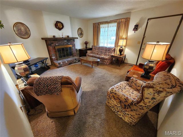 5120 BUENA Street, Granite City, IL 62040