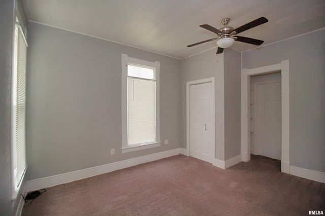 817 MARQUETTE Street, Davenport, IA 52802