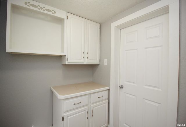 817 MARQUETTE Street, Davenport, IA 52802