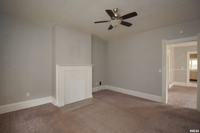 817 MARQUETTE Street, Davenport, IA 52802