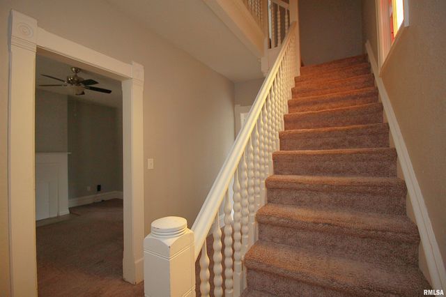 817 MARQUETTE Street, Davenport, IA 52802