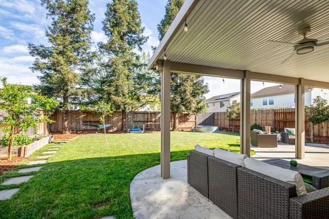 3080 Carmel Bay Rd, West Sacramento, CA 95691