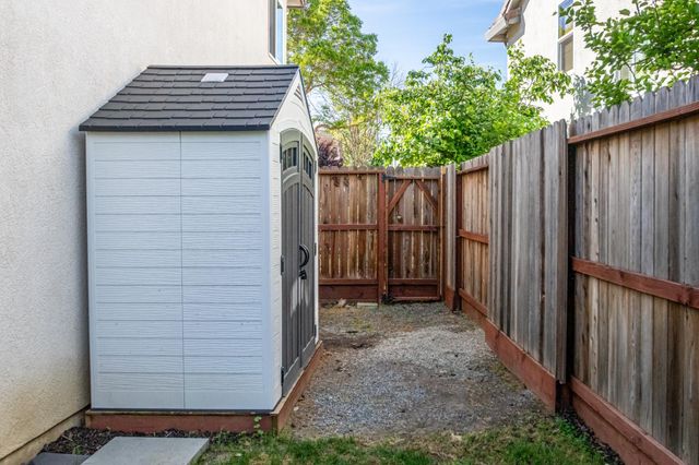 3080 Carmel Bay Rd, West Sacramento, CA 95691