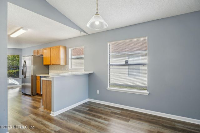 8047 BEAVER CREEK Drive, Jacksonville, FL 32210