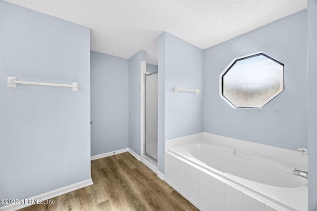 8047 BEAVER CREEK Drive, Jacksonville, FL 32210