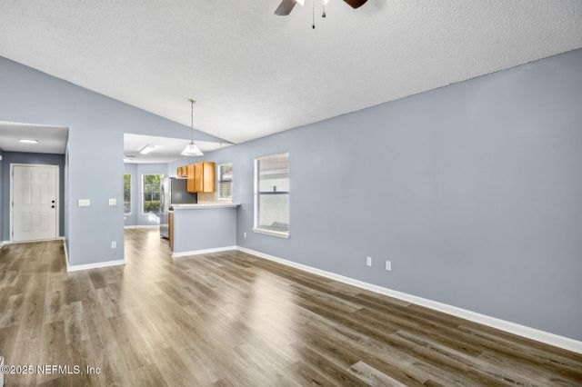 8047 BEAVER CREEK Drive, Jacksonville, FL 32210