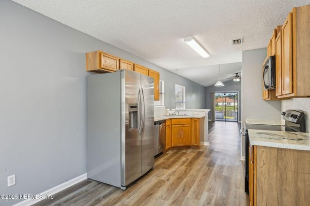 8047 BEAVER CREEK Drive, Jacksonville, FL 32210