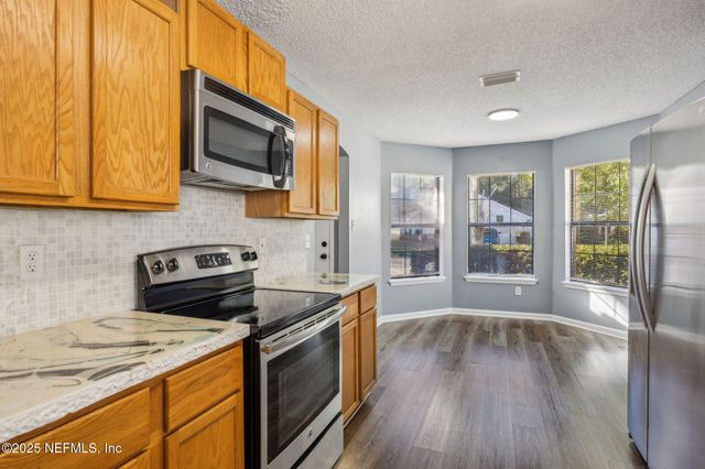 8047 BEAVER CREEK Drive, Jacksonville, FL 32210