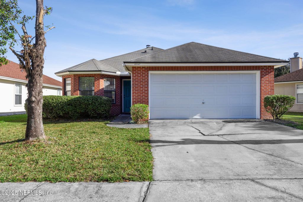 8047 BEAVER CREEK Drive, Jacksonville, FL 32210