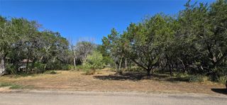 625 Dogwood LN, Cottonwood Shores, TX 78657