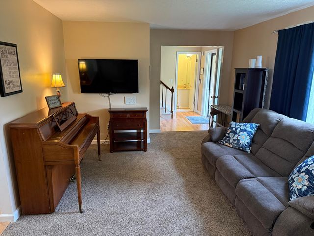 13137 E Crosset Hill Drive, Pickerington, OH 43147