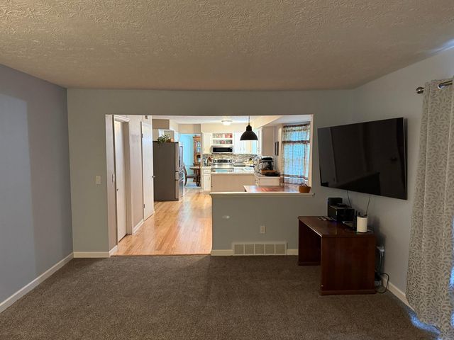 13137 E Crosset Hill Drive, Pickerington, OH 43147