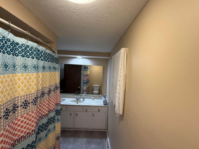 13137 E Crosset Hill Drive, Pickerington, OH 43147