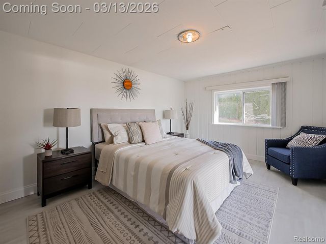 2918 Woodbine Drive, Waterford, MI 48328