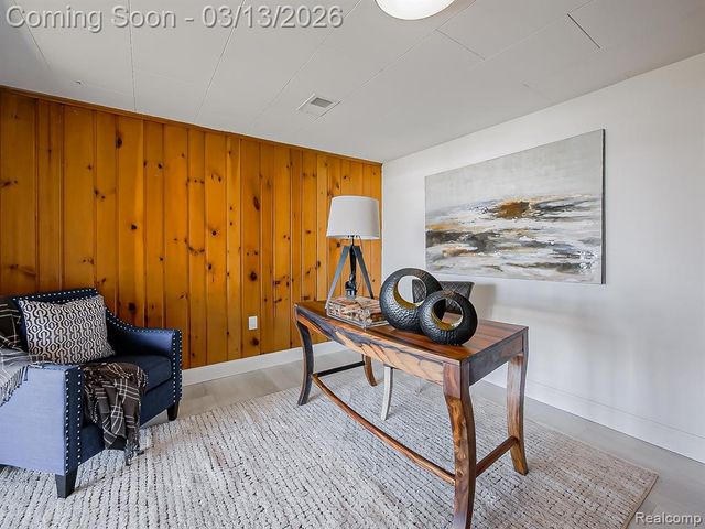 2918 Woodbine Drive, Waterford, MI 48328