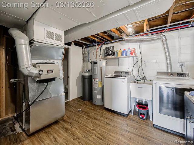 2918 Woodbine Drive, Waterford, MI 48328