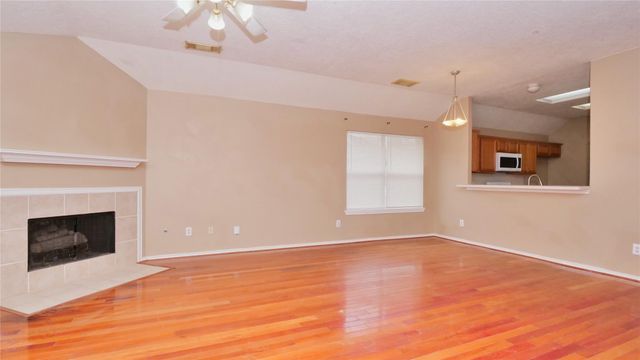 5105 Caprock Drive, Pearland, TX 77584