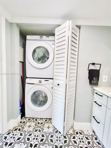 520 SE 5th Ave 2213, Fort Lauderdale, FL 33301