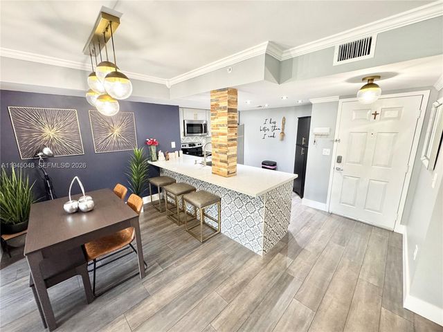 520 SE 5th Ave 2213, Fort Lauderdale, FL 33301