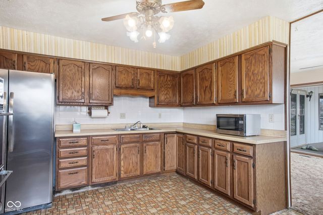 80 Center Lane, Mooresville, IN 46158