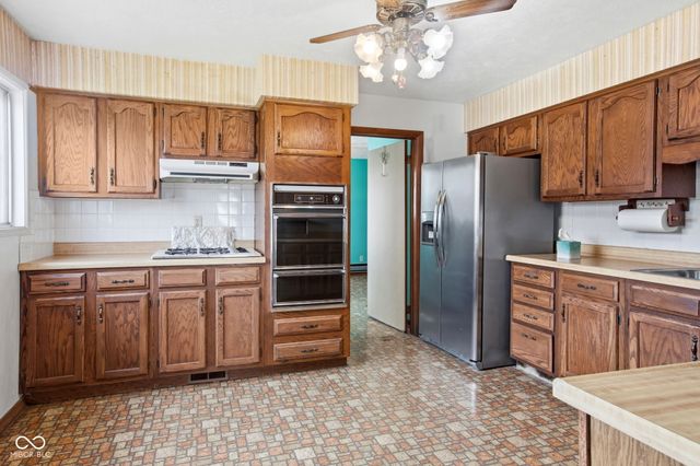 80 Center Lane, Mooresville, IN 46158